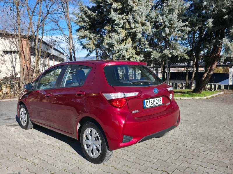 Toyota Yaris 1.5HYBRID EURO6B, снимка 4 - Автомобили и джипове - 53045910
