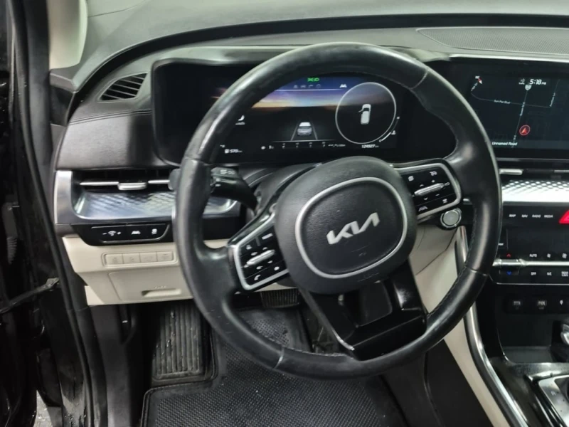 Kia Carnival SX  CARFAX, снимка 11 - Автомобили и джипове - 53096253