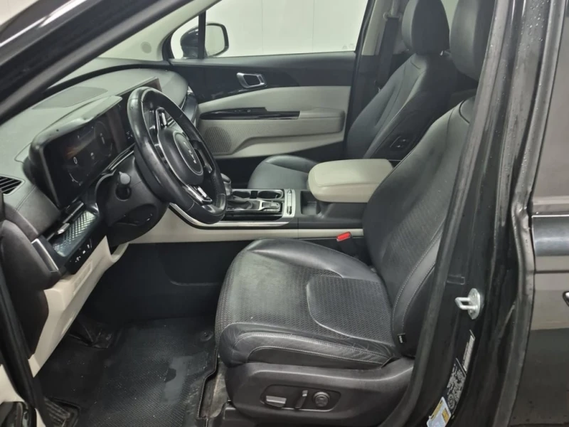 Kia Carnival SX  CARFAX, снимка 5 - Автомобили и джипове - 53096253