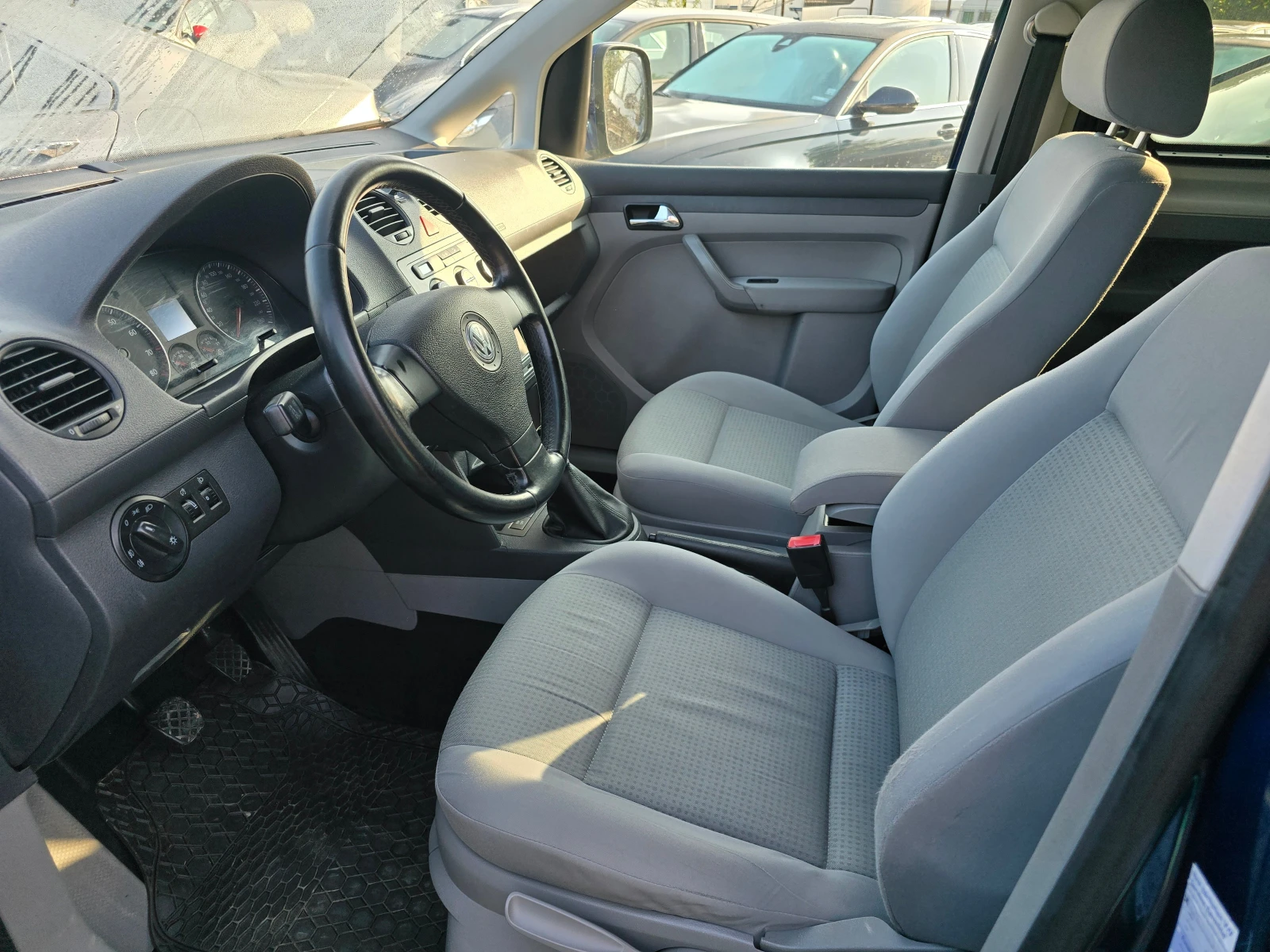 VW Caddy Maxi 2.0i/Ecofuel/Лизинг - изображение 7