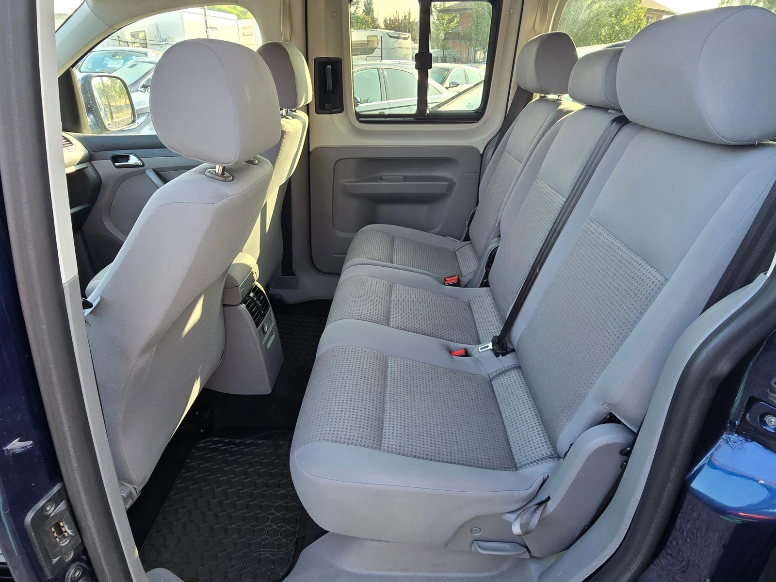 VW Caddy Maxi 2.0i/Ecofuel/Лизинг - изображение 10