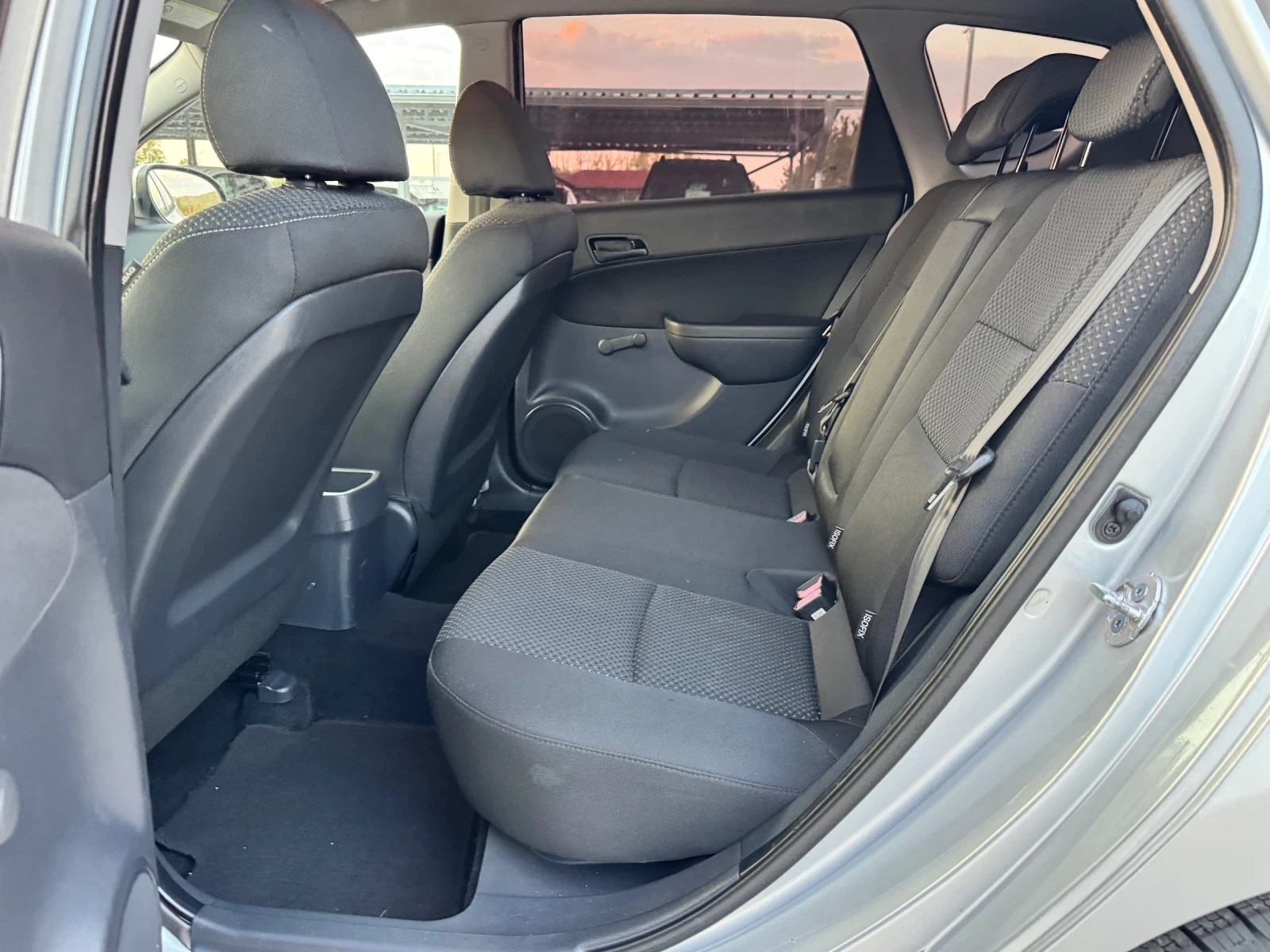 Hyundai I30 1.6CRDI ИТАЛИЯ - изображение 7