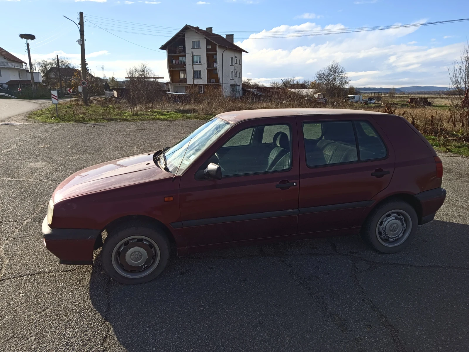 VW Golf III 1, 8 90кс - изображение 3