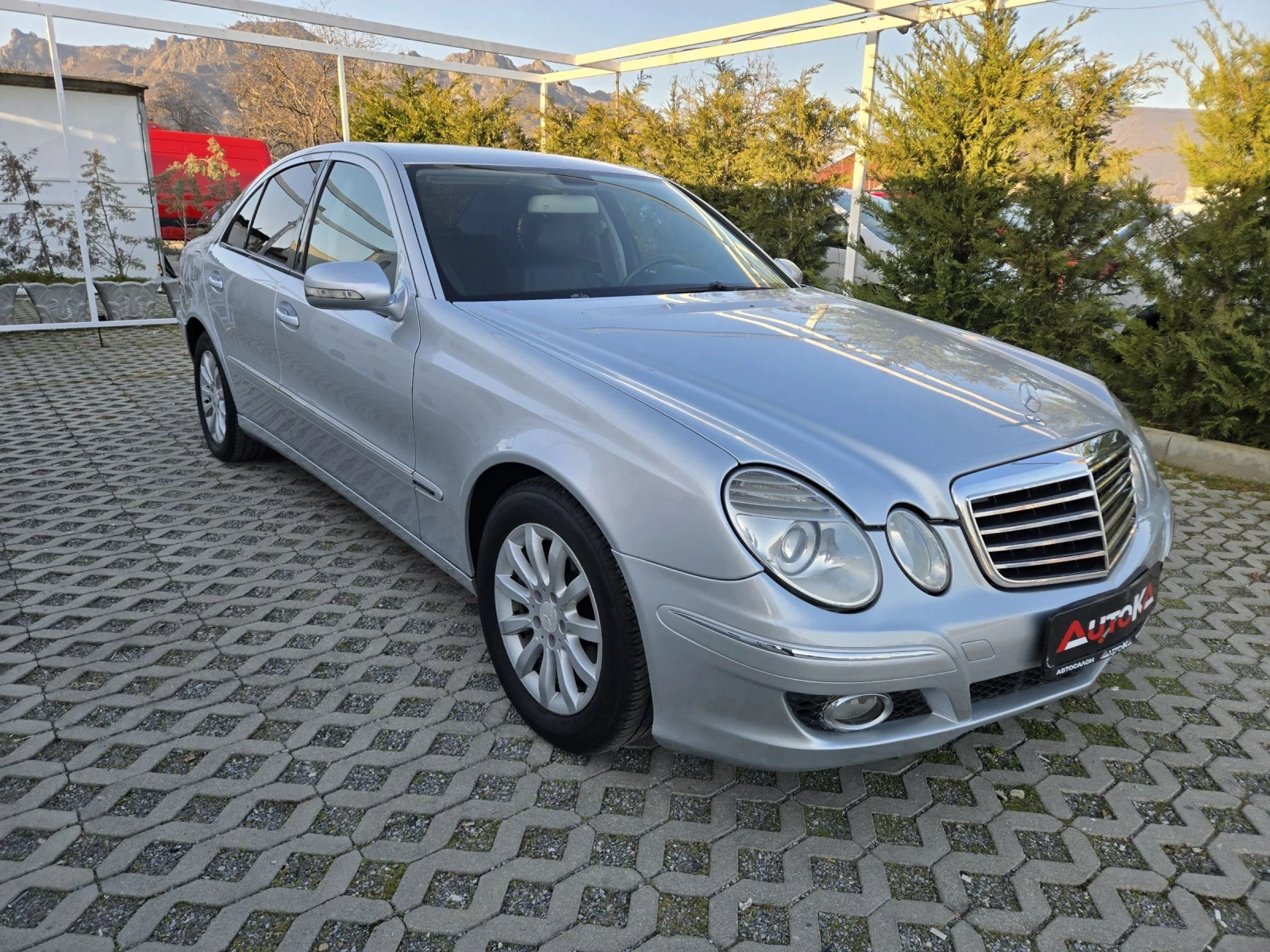 Mercedes-Benz E 220 ЕVO= 2.2CDI-170кс= АВТОМАТ= КСЕНОН= КОЖА= АВТОПИЛО, снимка 2 - Автомобили и джипове - 53830414