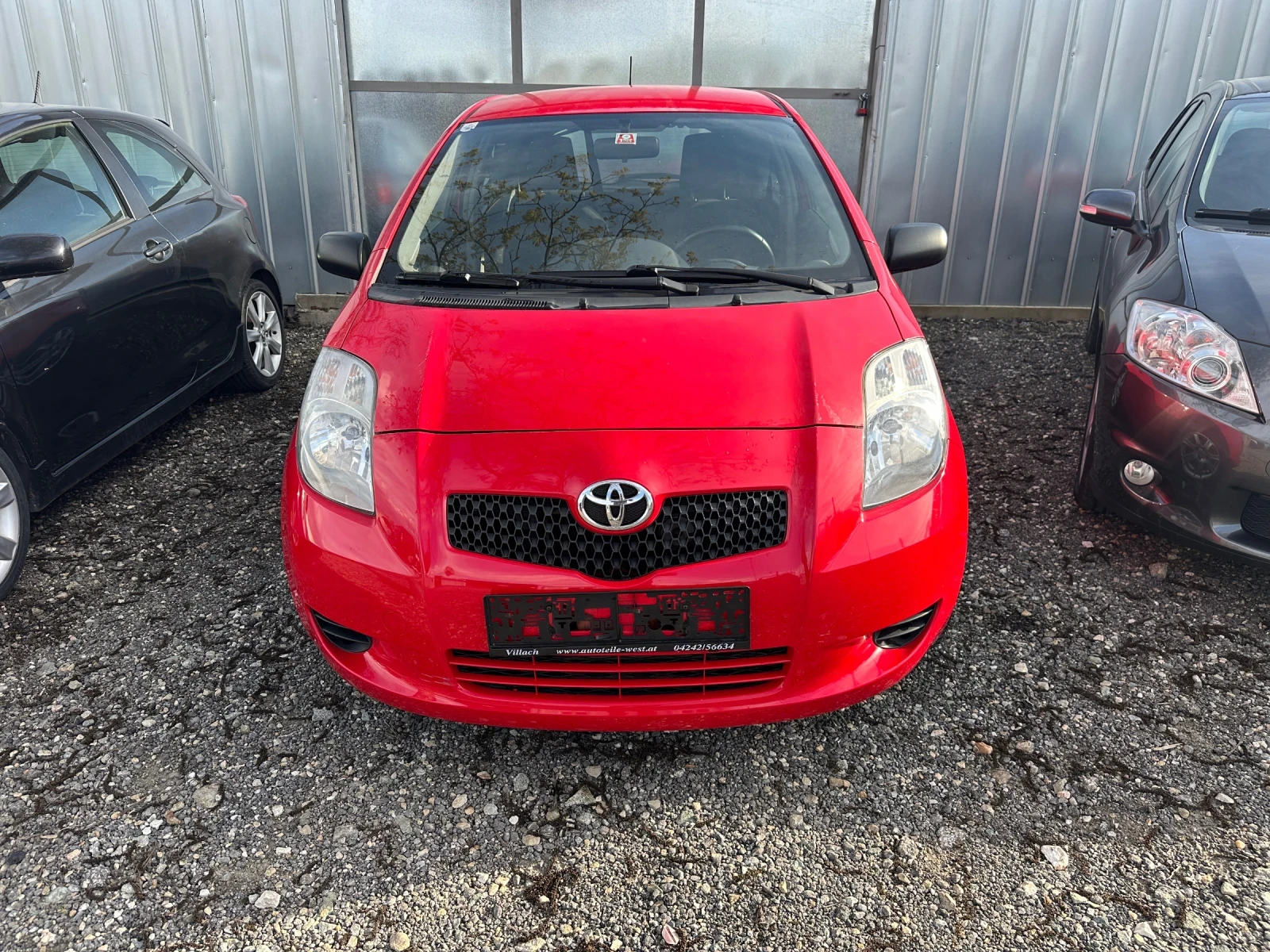 Toyota Yaris 1.0 VVTI 69кс