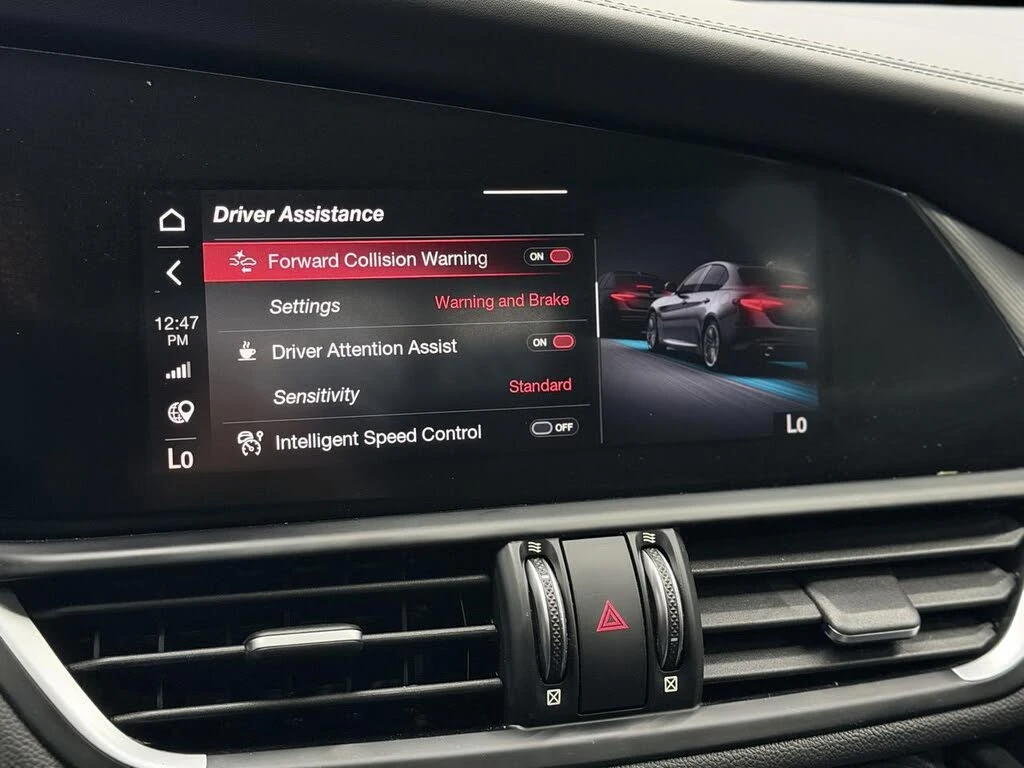Alfa Romeo Giulia 2021 Alfa Romeo Giulia Ti Sport AWD, снимка 12 - Автомобили и джипове - 54887870