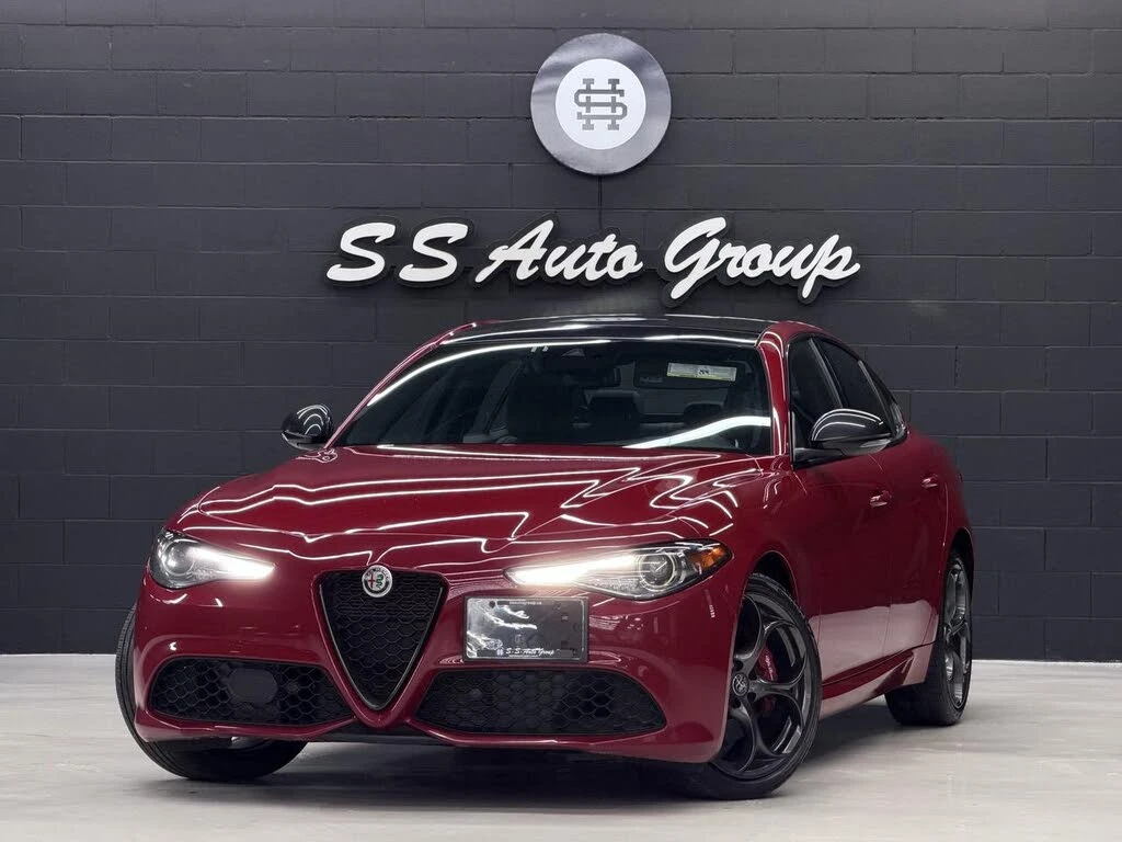 Alfa Romeo Giulia 2021 Alfa Romeo Giulia Ti Sport AWD