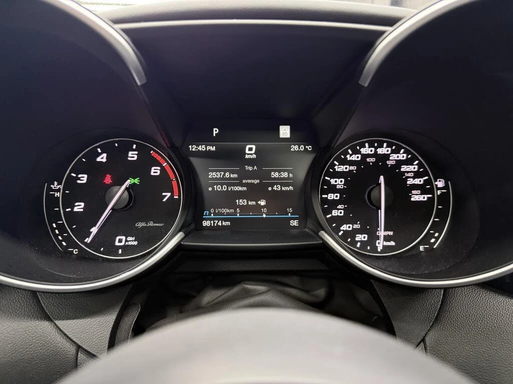 Alfa Romeo Giulia 2021 Alfa Romeo Giulia Ti Sport AWD, снимка 9 - Автомобили и джипове - 54887870