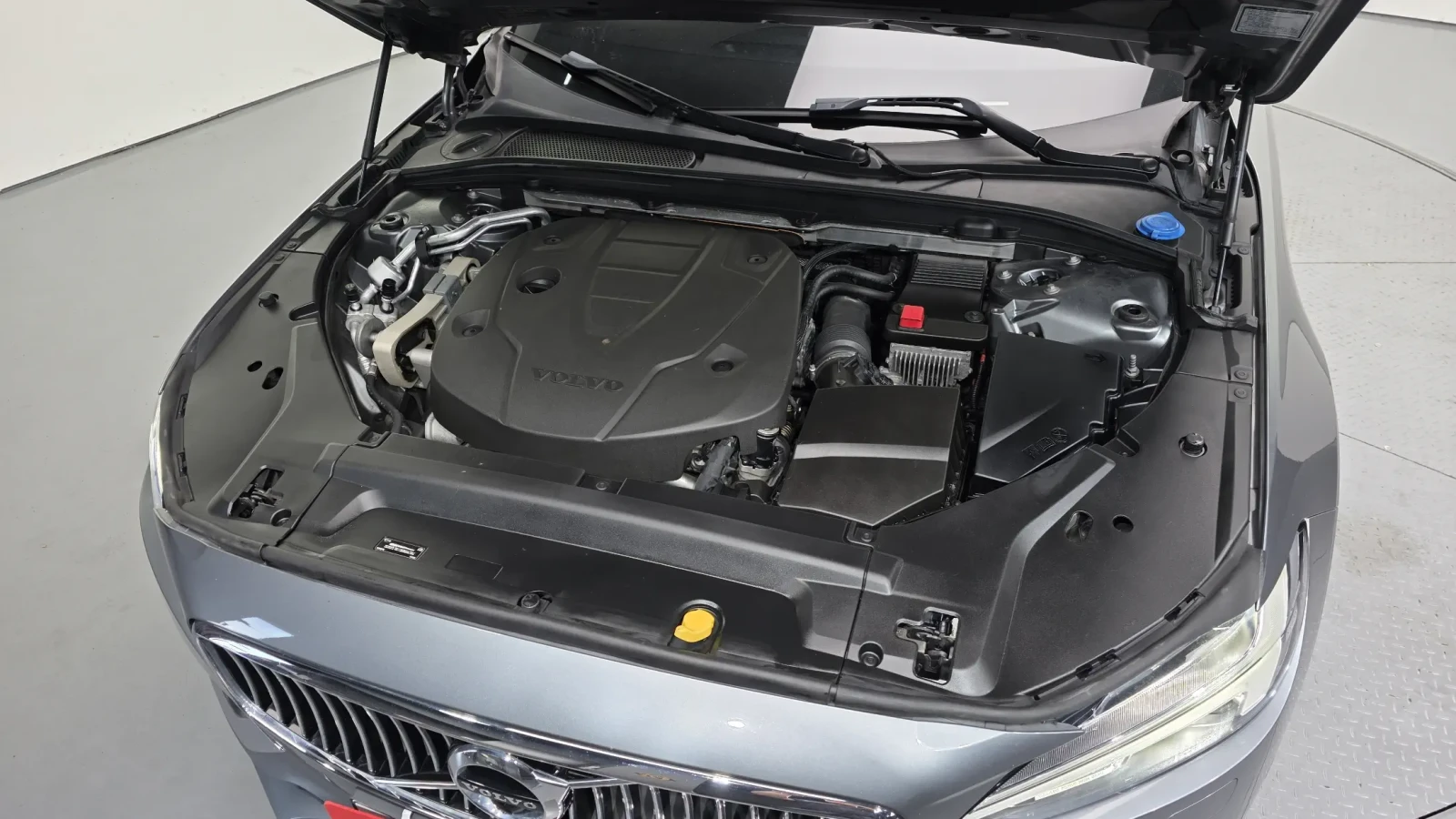 Volvo S90 D4 !ПЪЛНО ОБОРУДBАНЕ!, снимка 5 - Автомобили и джипове - 54941448