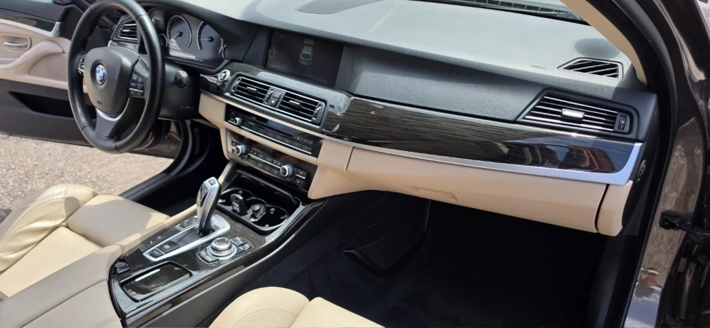 BMW 530 Х drive, снимка 12 - Автомобили и джипове - 55198986