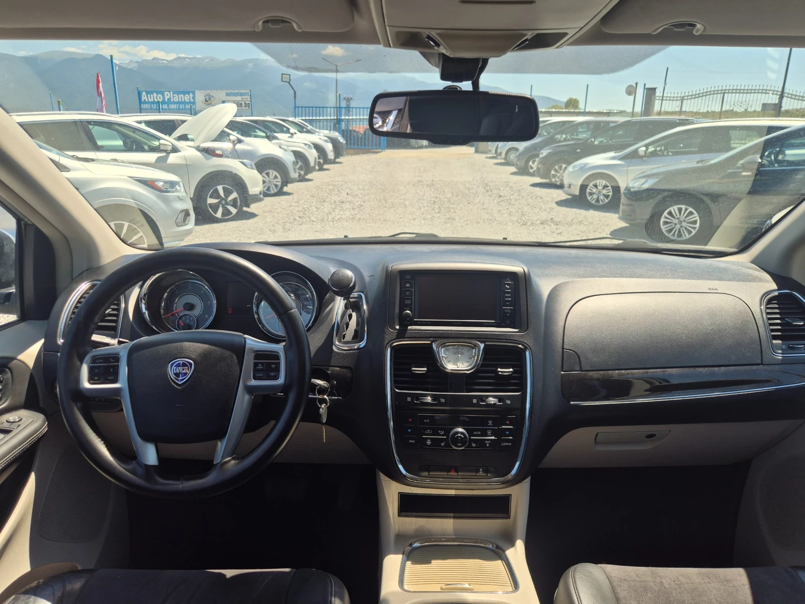 Lancia Voyager 2.8 CRD, снимка 7 - Автомобили и джипове - 55484215