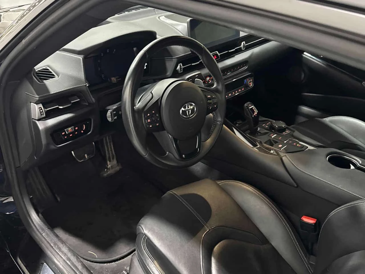 Toyota Supra * 3.0 * АВТОКРЕДИТ БЕЗ ПЪРВОНАЧАЛНА ВНОСКА* , снимка 5 - Автомобили и джипове - 55500944