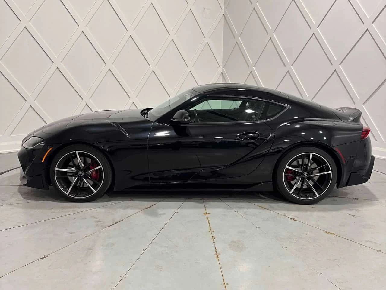 Toyota Supra * 3.0 * АВТОКРЕДИТ БЕЗ ПЪРВОНАЧАЛНА ВНОСКА* , снимка 2 - Автомобили и джипове - 55500944