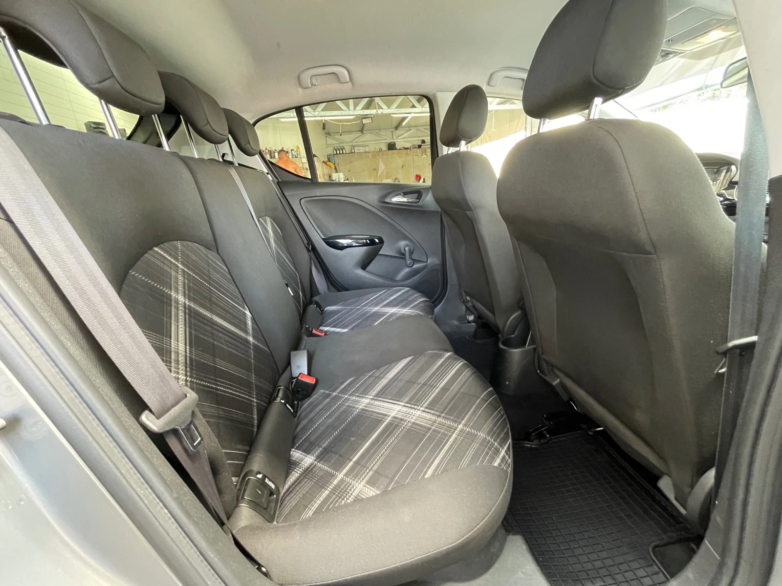 Opel Corsa E/1.3/95 к.с./Multy/CD/Shadow line/Full/Excellent!, снимка 16 - Автомобили и джипове - 55533771