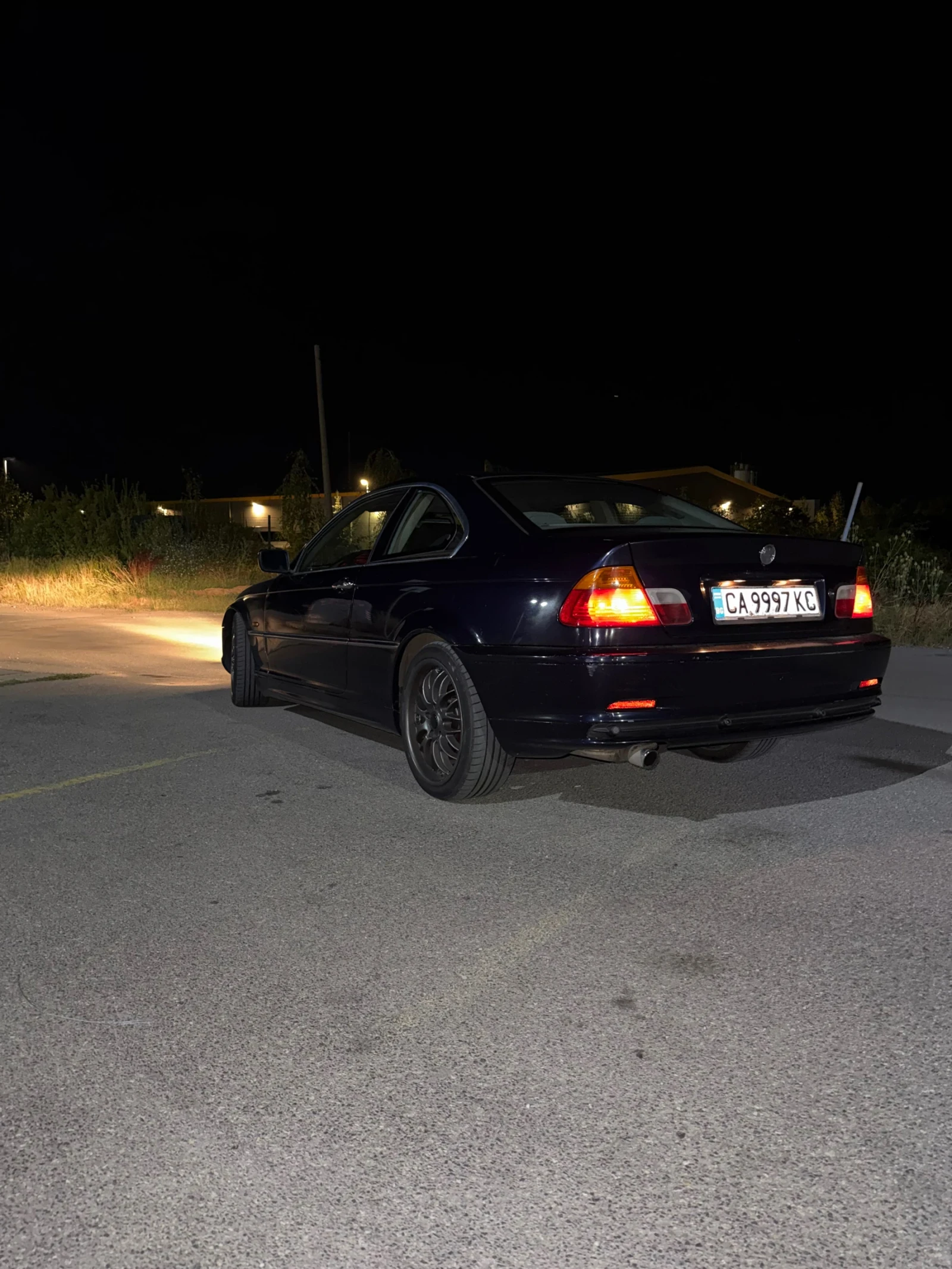 BMW 318, снимка 4 - Автомобили и джипове - 55605773