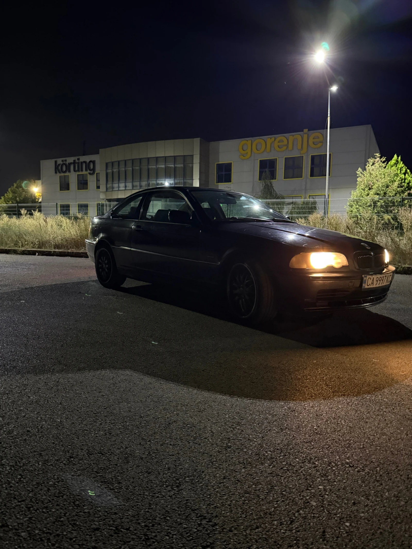 BMW 318, снимка 12 - Автомобили и джипове - 55605773