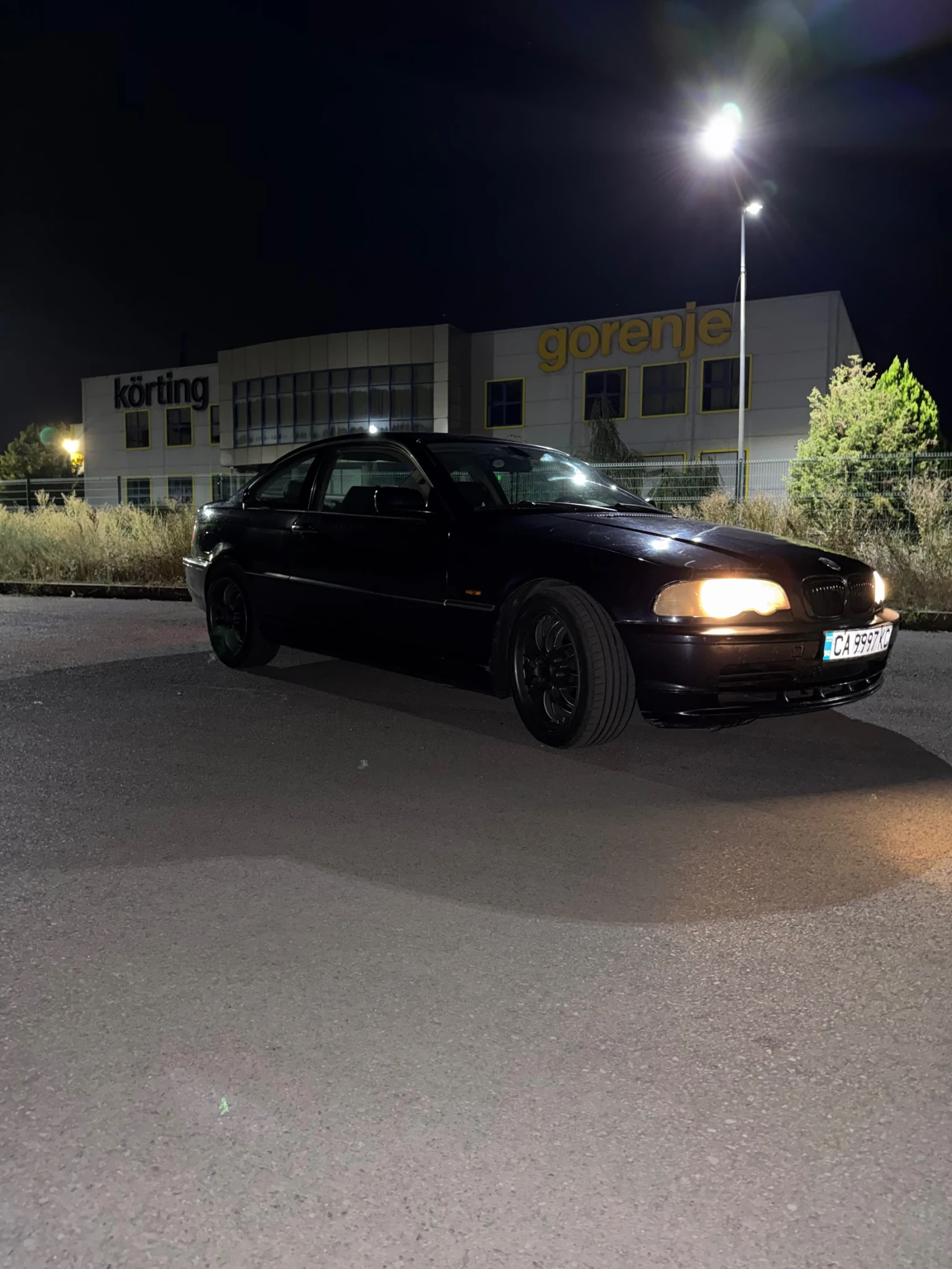BMW 318, снимка 2 - Автомобили и джипове - 55605773