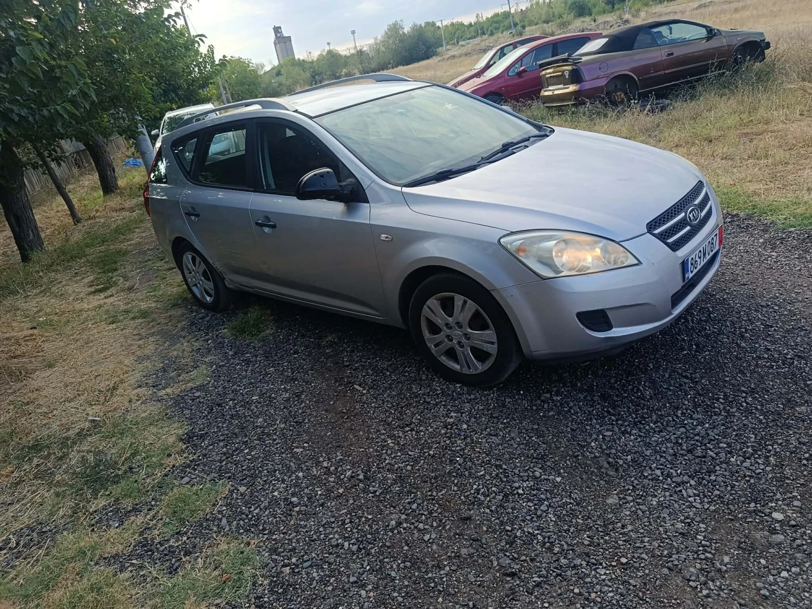 Kia Ceed 1.6, снимка 2 - Автомобили и джипове - 55679729