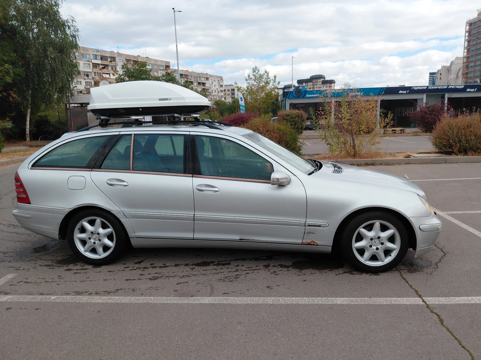 Mercedes-Benz C 220 S203, снимка 3 - Автомобили и джипове - 56242967