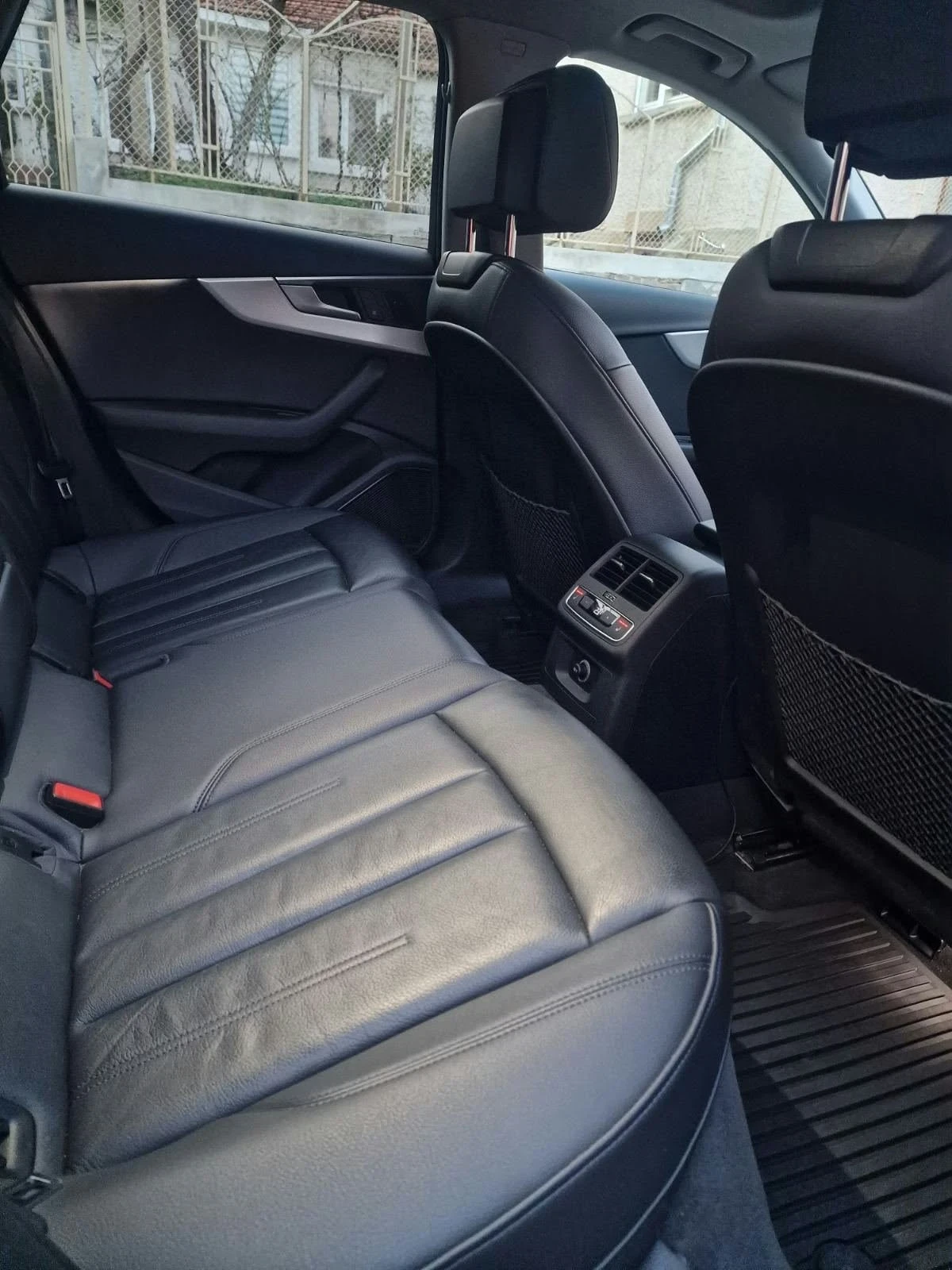 Audi A4 2.0tfsi, снимка 17 - Автомобили и джипове - 56715191