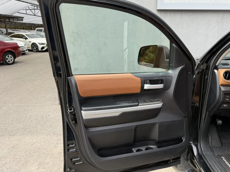 Toyota Tundra 5.7L DOUBLE CAB AWD , снимка 8 - Автомобили и джипове - 51716758