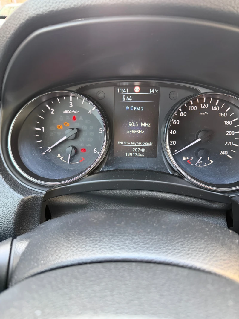 Nissan Qashqai 1.5 cdi pure, снимка 10 - Автомобили и джипове - 53004117