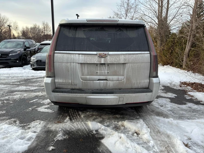 Cadillac Escalade * Premium Luxury * CARFAX * БЕЗ ПЪРВОНАЧАЛНА ВНОСК, снимка 4 - Автомобили и джипове - 53033584