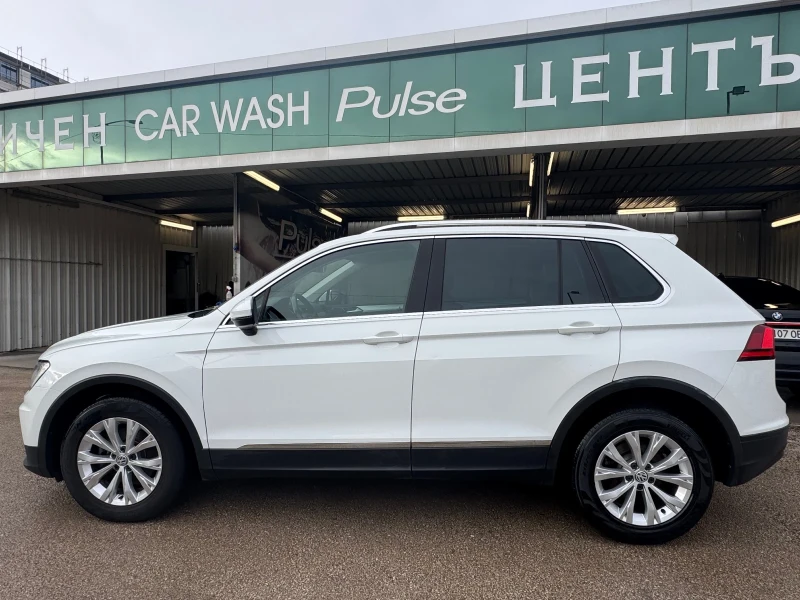 VW Tiguan 4Motion* ТОП* СОБСТВЕН ЛИЗИНГ, снимка 4 - Автомобили и джипове - 53365500