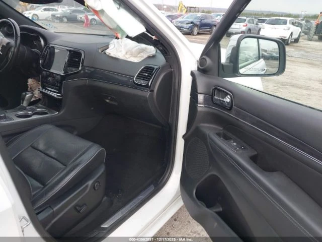 Jeep Grand cherokee OVERLAND* 5.7L, V8, 360HP* Кейлес* Подгрев - изображение 8