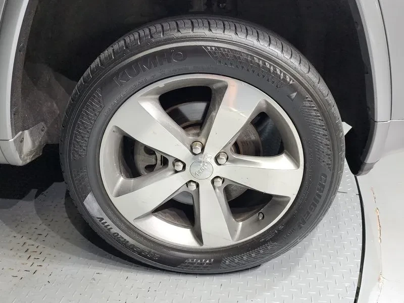 Jeep Cherokee 3.0 Diesel Overland Wk2, снимка 5 - Автомобили и джипове - 55189976
