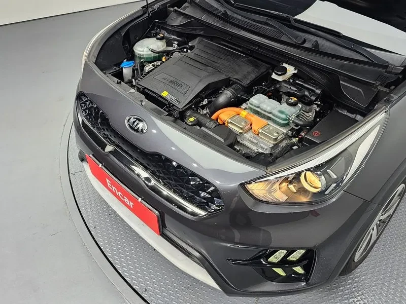 Kia Niro 1.6 Hev Luxury, снимка 6 - Автомобили и джипове - 55936463