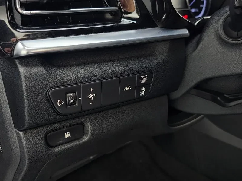 Kia Niro 1.6 Hev Luxury, снимка 16 - Автомобили и джипове - 55936463