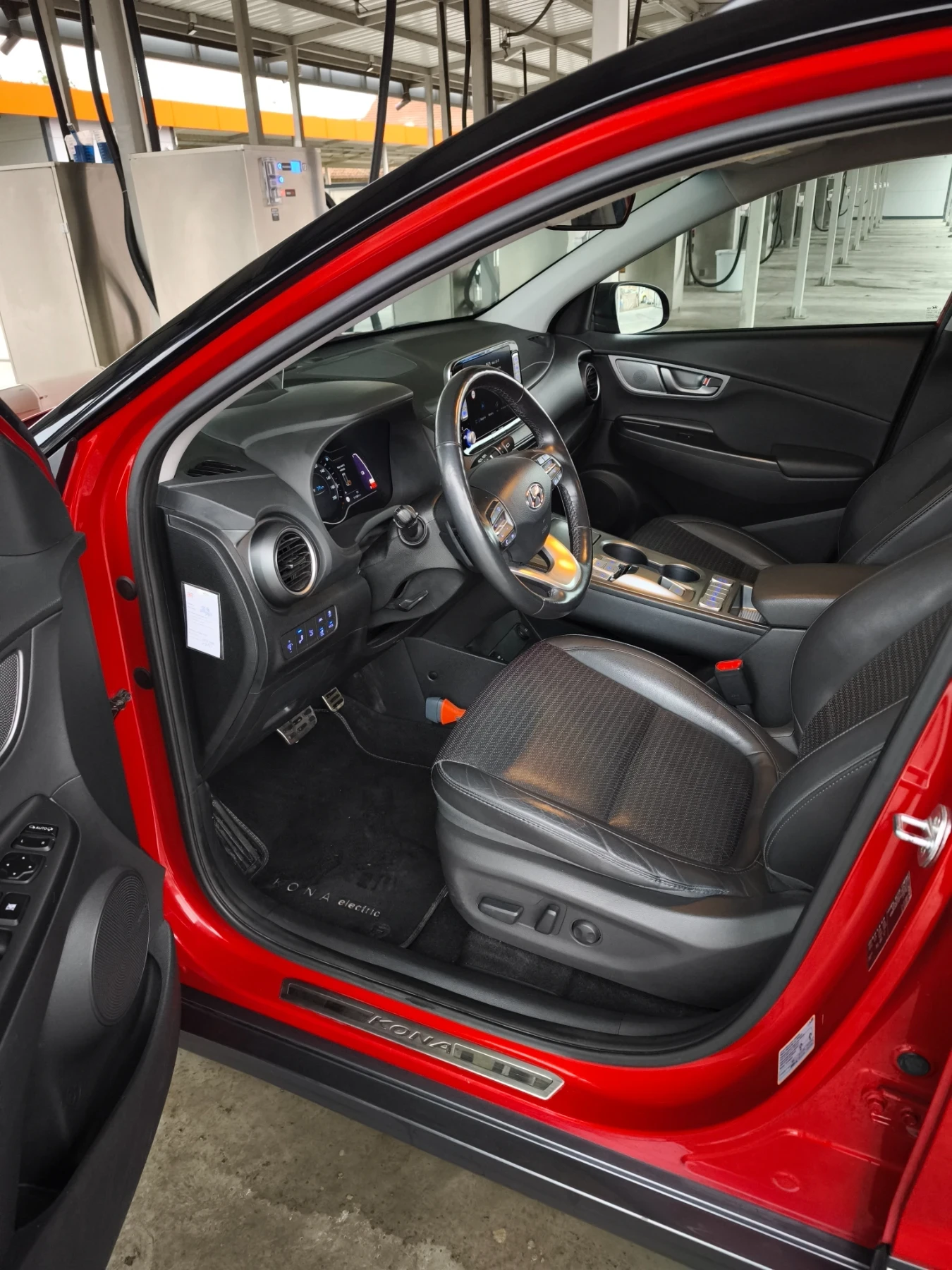 Hyundai Kona 64KWh PREMIUM.KRELL.FULL ASSIST.SOH95% - изображение 7