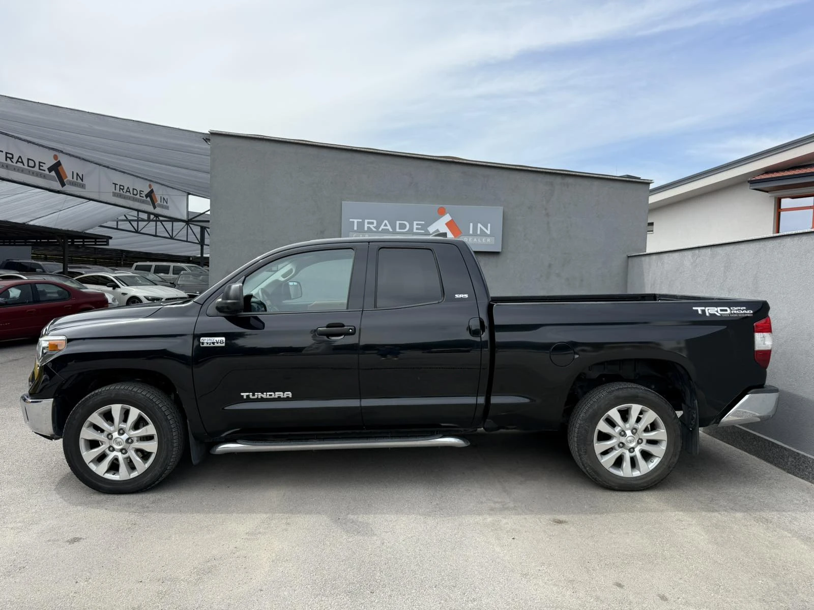 Toyota Tundra 5.7L DOUBLE CAB AWD  - изображение 7