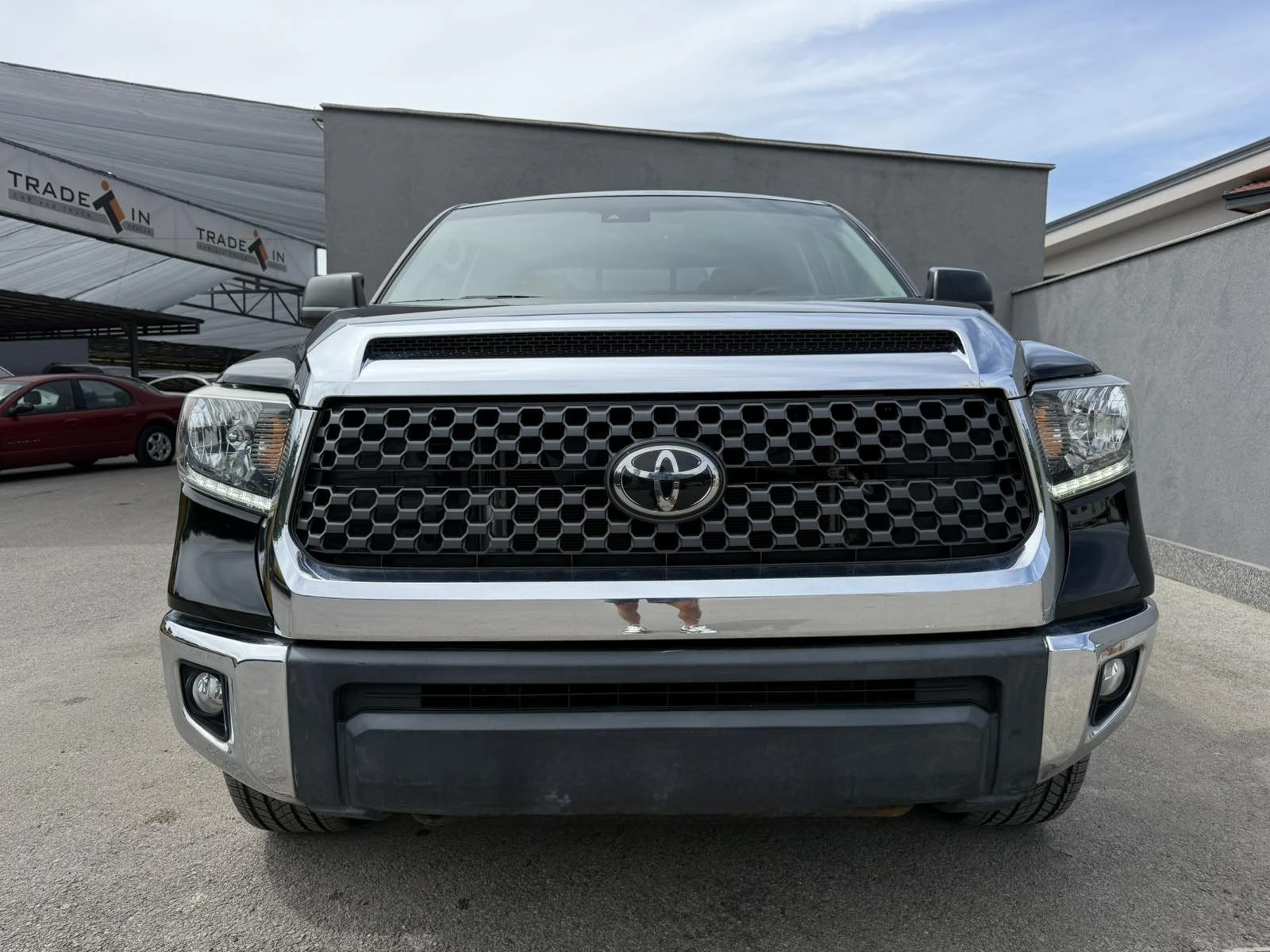 Toyota Tundra 5.7L DOUBLE CAB AWD  - изображение 2