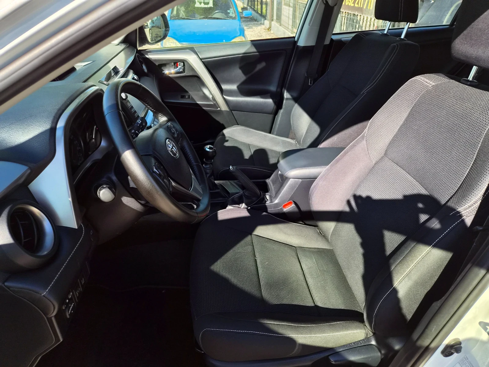 Toyota Rav4 2.0Diesel 143ps., снимка 12 - Автомобили и джипове - 54547257