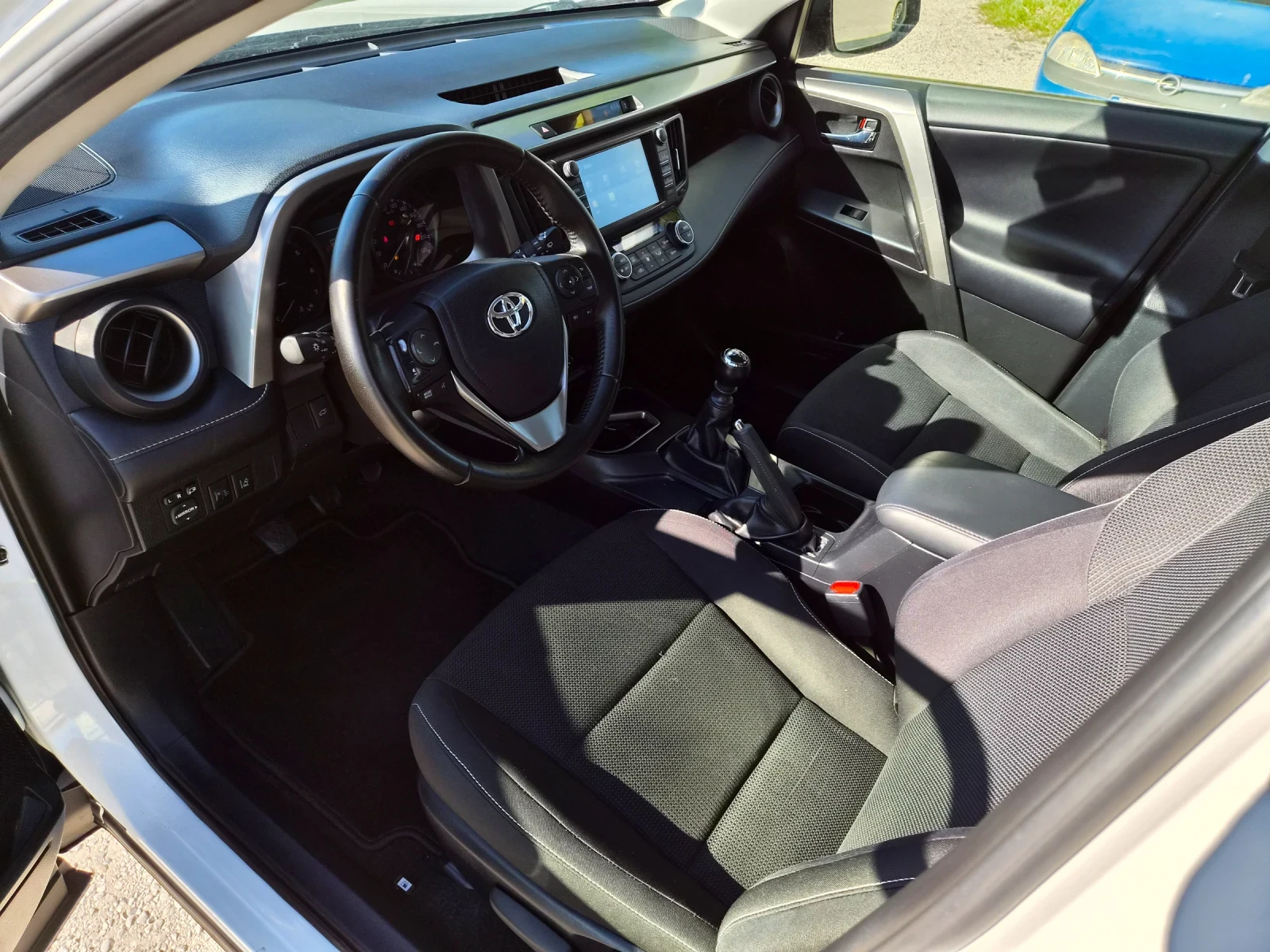 Toyota Rav4 2.0Diesel 143ps., снимка 13 - Автомобили и джипове - 54547257