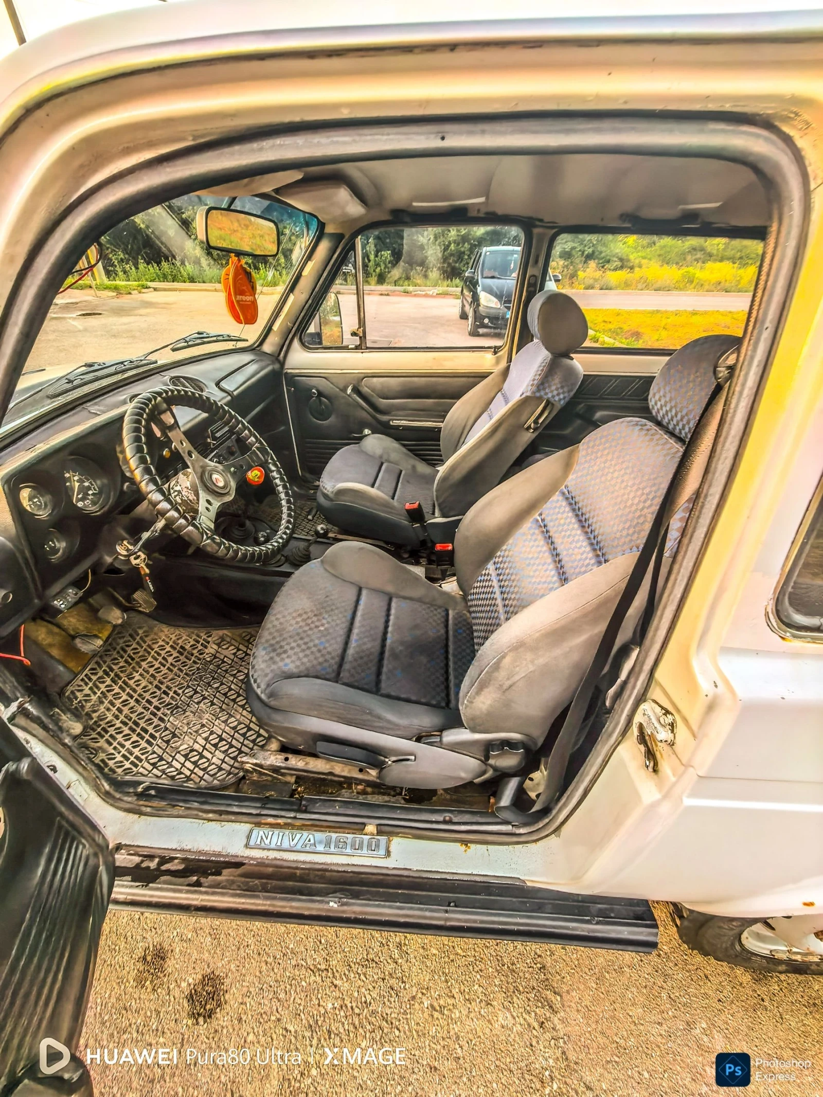 Lada Niva 1.6, снимка 10 - Автомобили и джипове - 54965363