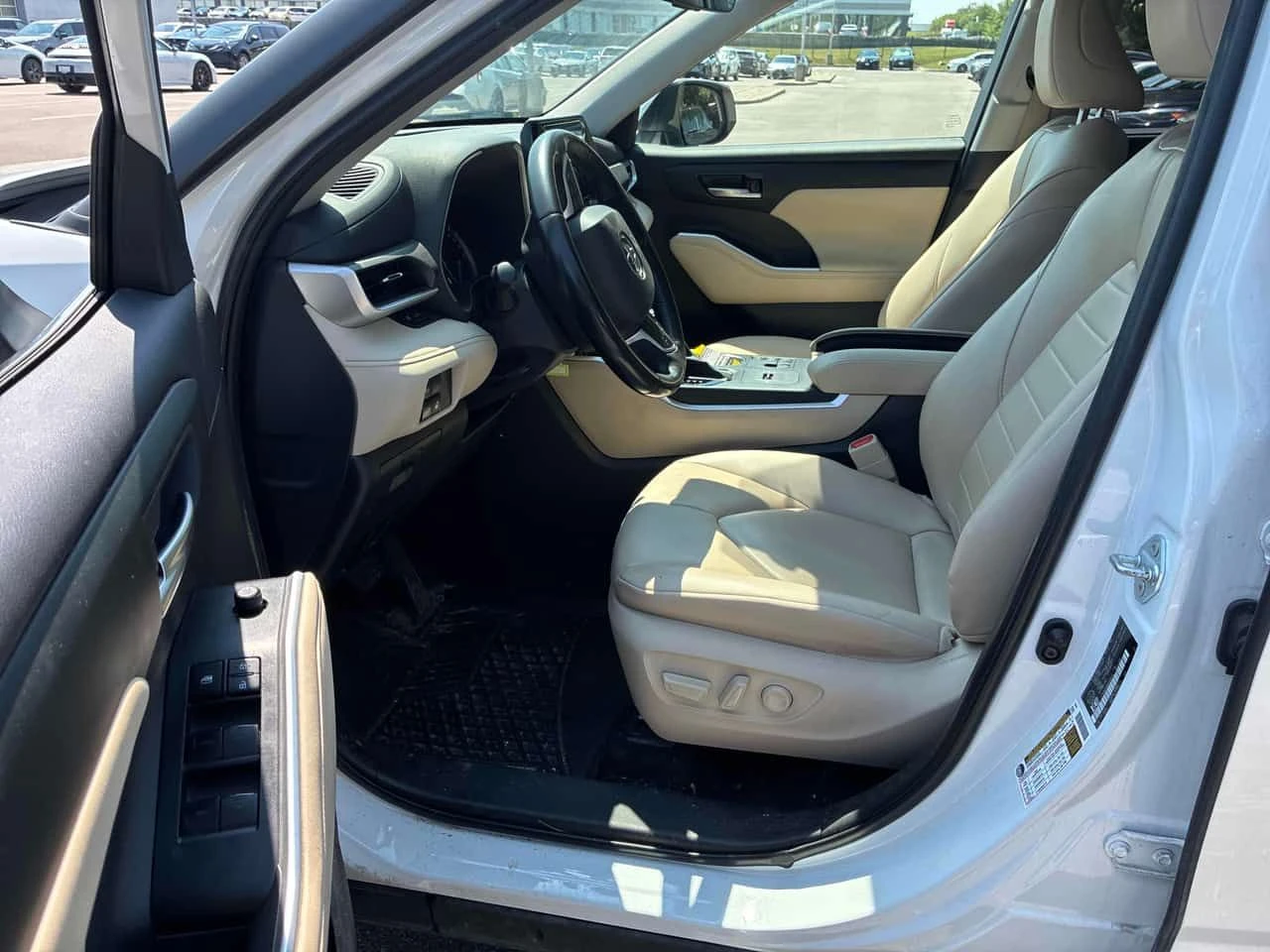 Toyota Highlander * Hybrid XLE * АВТОКРЕДИТ БЕЗ ПЪРВОНАЧАЛНА ВНОСКА*, снимка 5 - Автомобили и джипове - 55641368