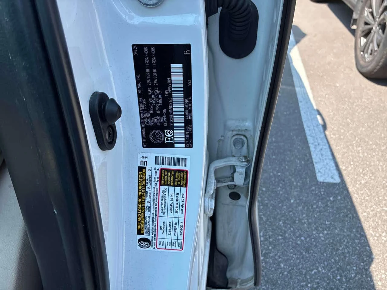 Toyota Highlander * Hybrid XLE * АВТОКРЕДИТ БЕЗ ПЪРВОНАЧАЛНА ВНОСКА*, снимка 10 - Автомобили и джипове - 55641368