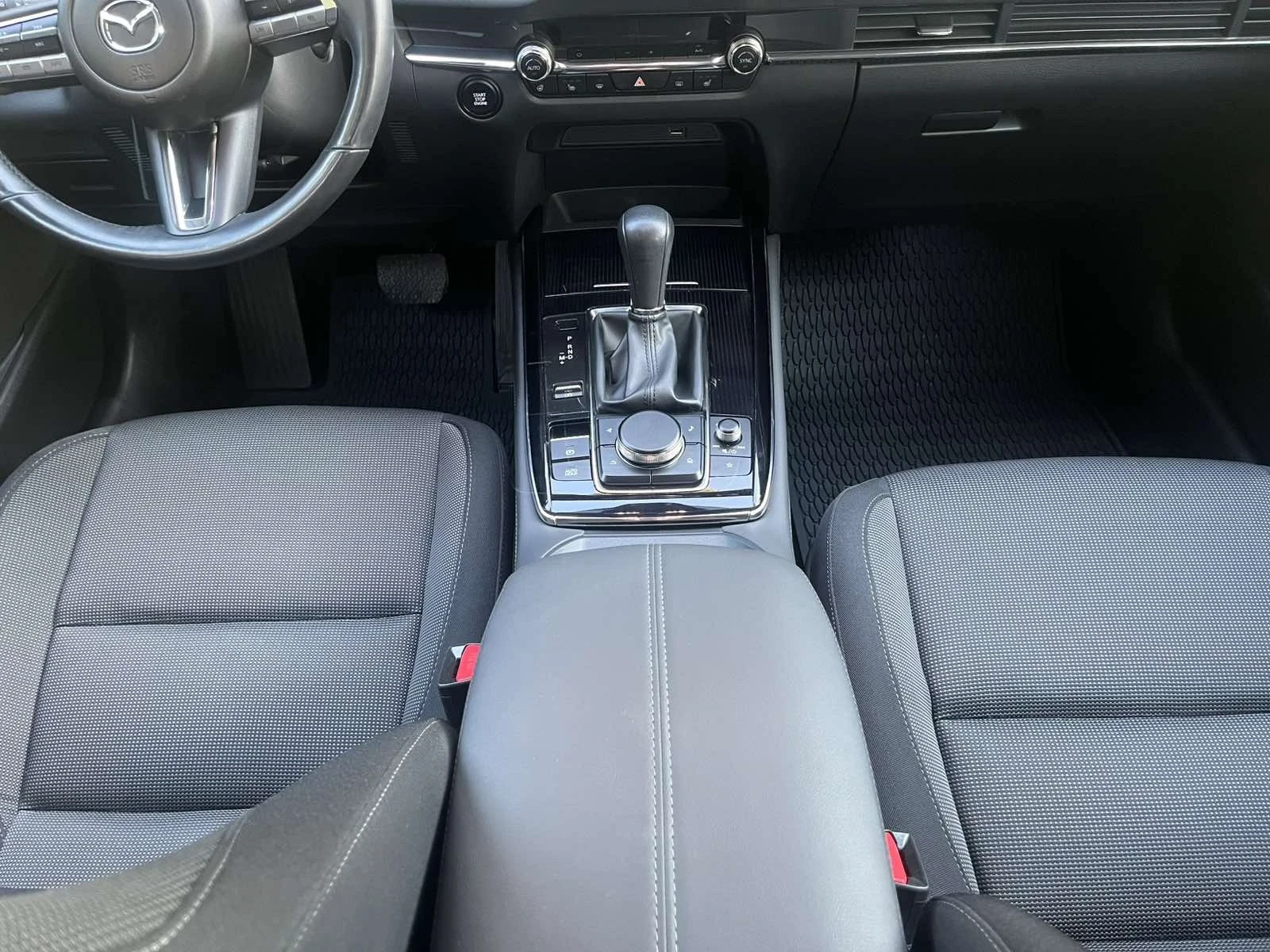 Mazda CX-30, снимка 4 - Автомобили и джипове - 56647703