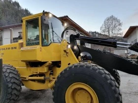 Челен товарач Volvo L 120 B, снимка 6