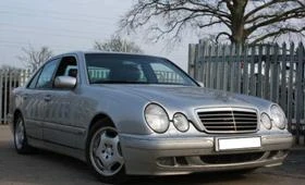 Двигател за Mercedes-Benz E 220, снимка 1