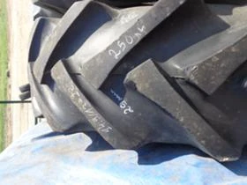 Гуми, снимка 9