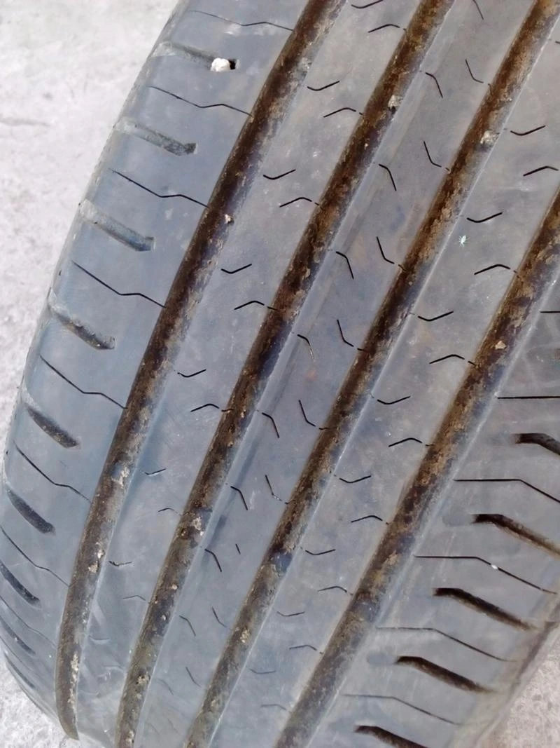 Гуми Летни 215/55R17, снимка 3 - Гуми и джанти - 18593086