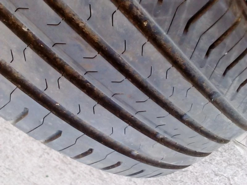 Гуми Летни 215/55R17, снимка 9 - Гуми и джанти - 18593086