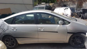 Toyota Prius 1.5I HIBRID, снимка 4