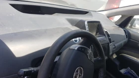 Toyota Prius 1.5I HIBRID, снимка 7