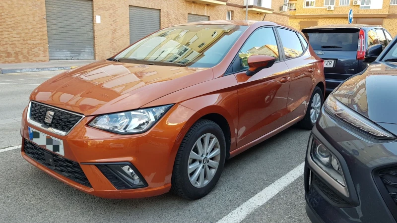 Seat Ibiza TSi STYLE, снимка 2 - Автомобили и джипове - 47555128