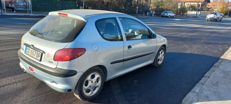 Peugeot 206, снимка 5 - Автомобили и джипове - 47915902